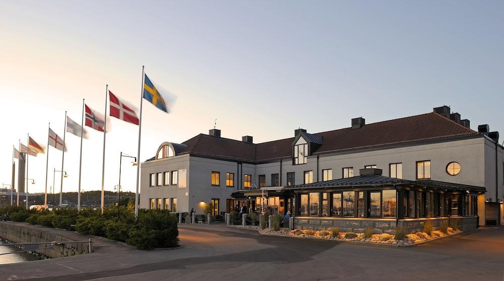 Dockyard Hotell 3*